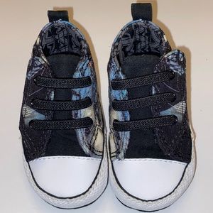 Converse Batman baby shoes